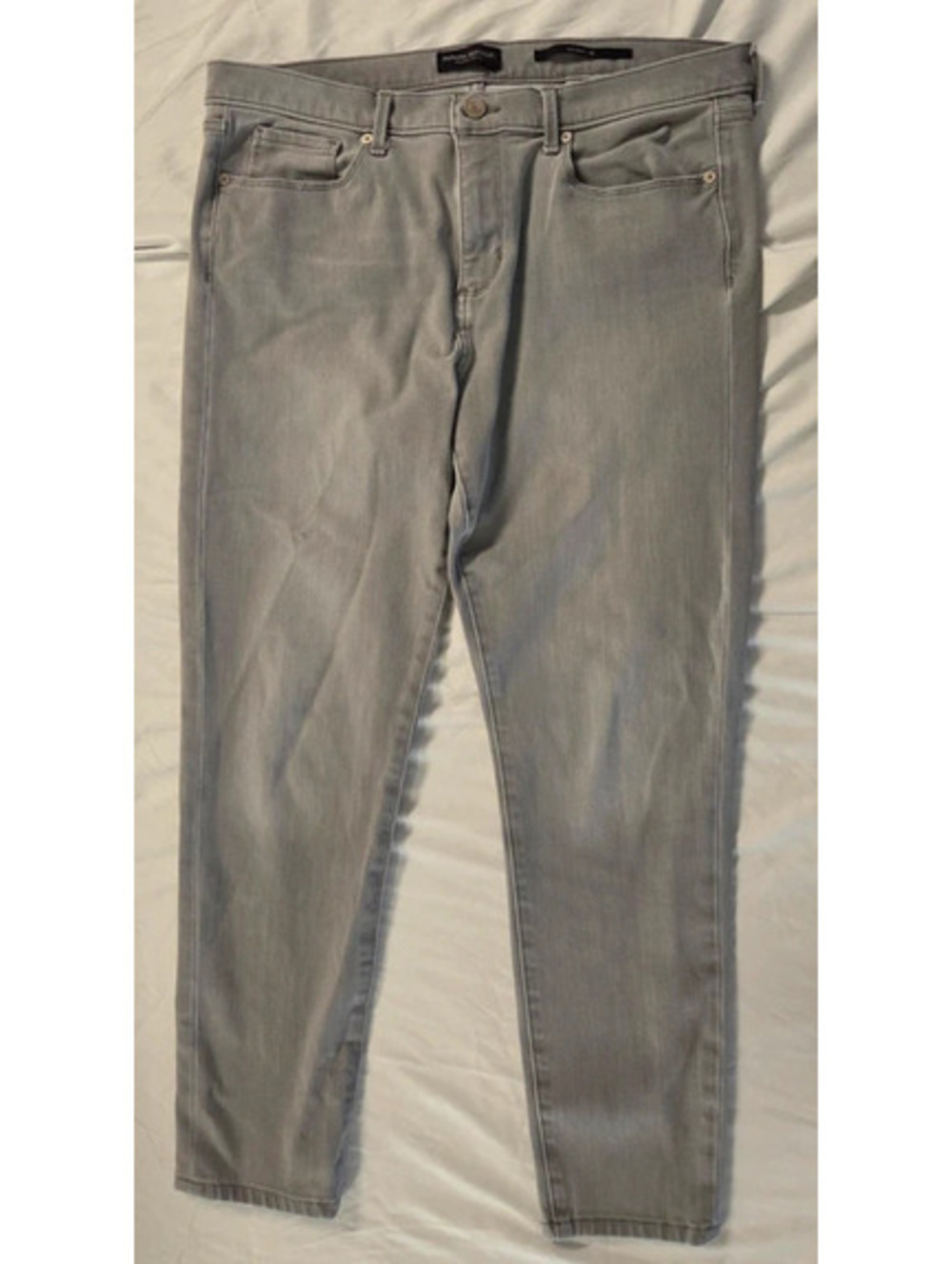 Gray Skinny Jeans - size 32